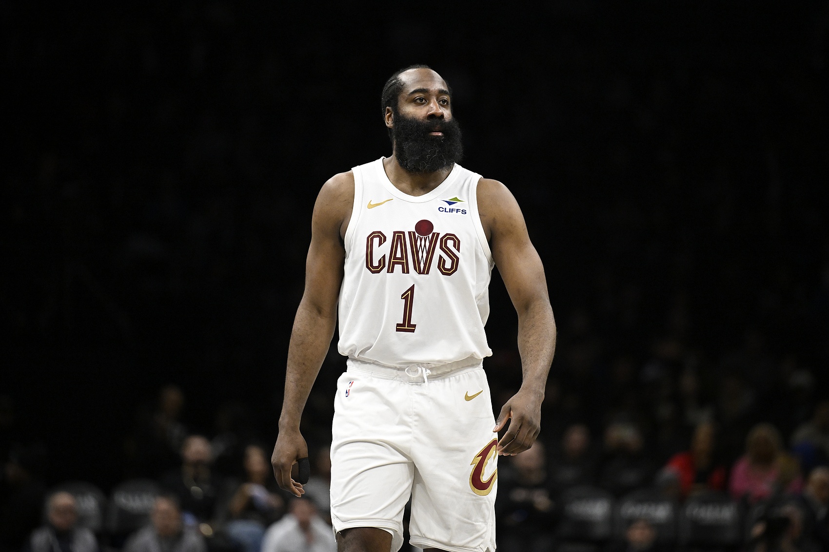 足彩-哈登谈贝恩关键三分：并非防守失误 那是个高难度投篮但他投进了